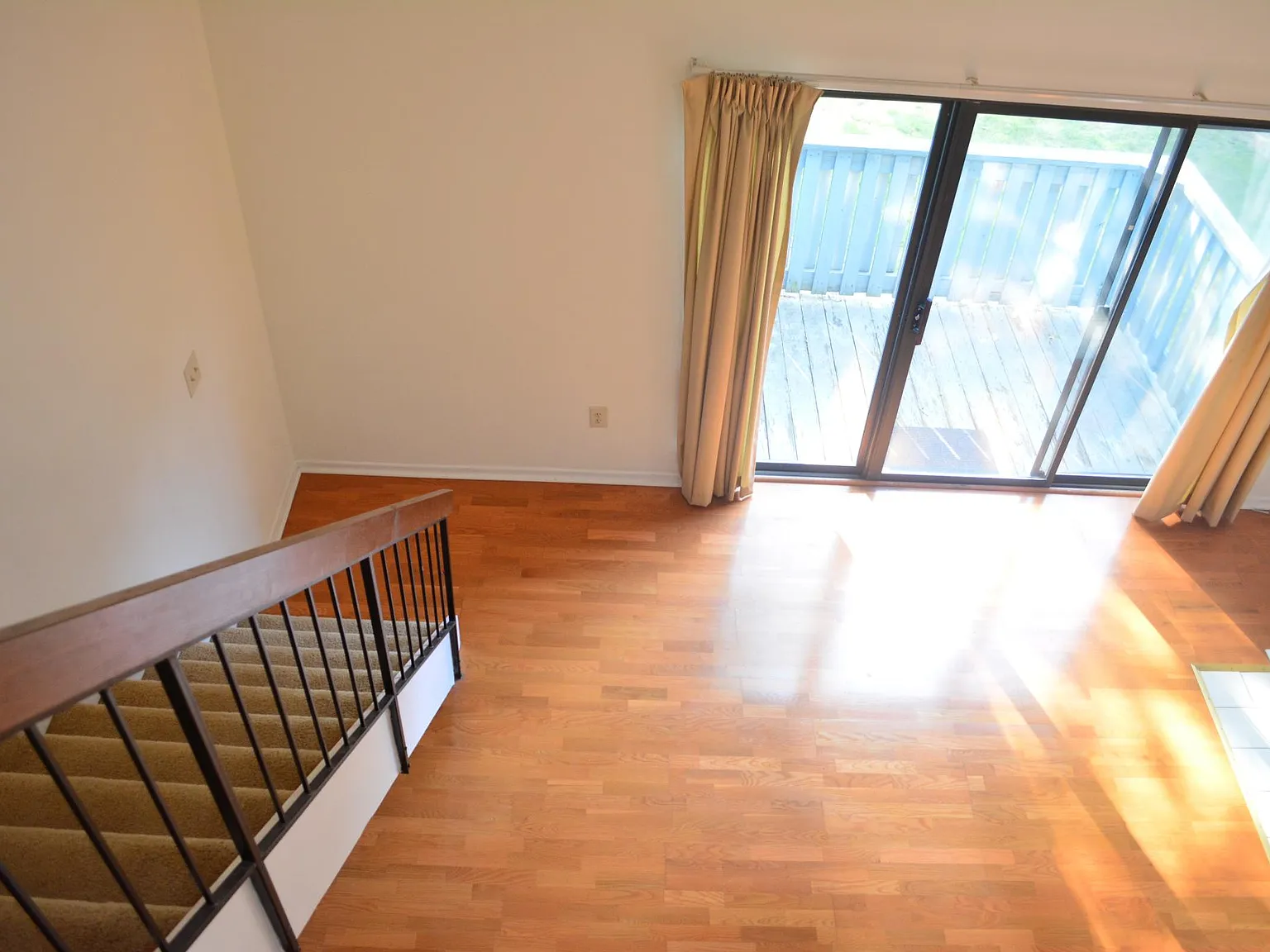2 bed, 1450 sqft, $2,575 — Photo 3