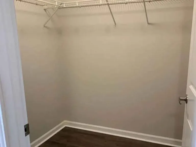 140 Royal Dr #D-6 — Photo 5