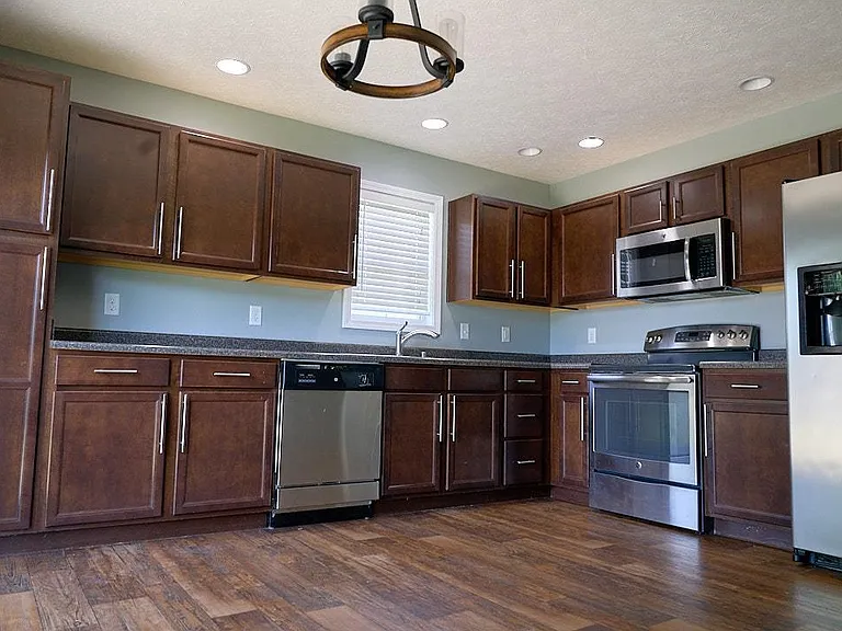 1203 Chicory Way — Photo 2