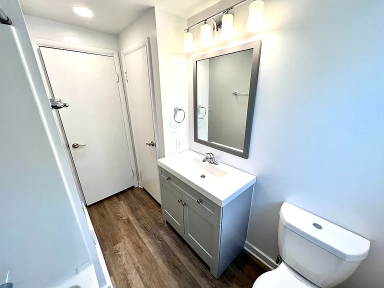 1235 Illinois Ave — Photo 4