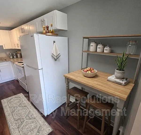 75 E Moler St #B — Photo 2