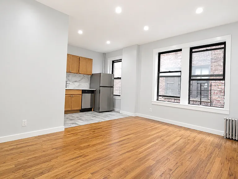 518 W 204th St #43 — Photo 2