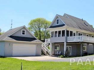 22 Parkwood Cir, Dahinda, IL 61428