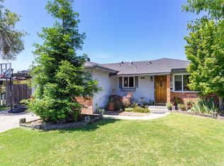 1324 Karen Ave, Clovis, CA 93612