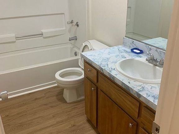 5th image of 37 Noio Ln APT A