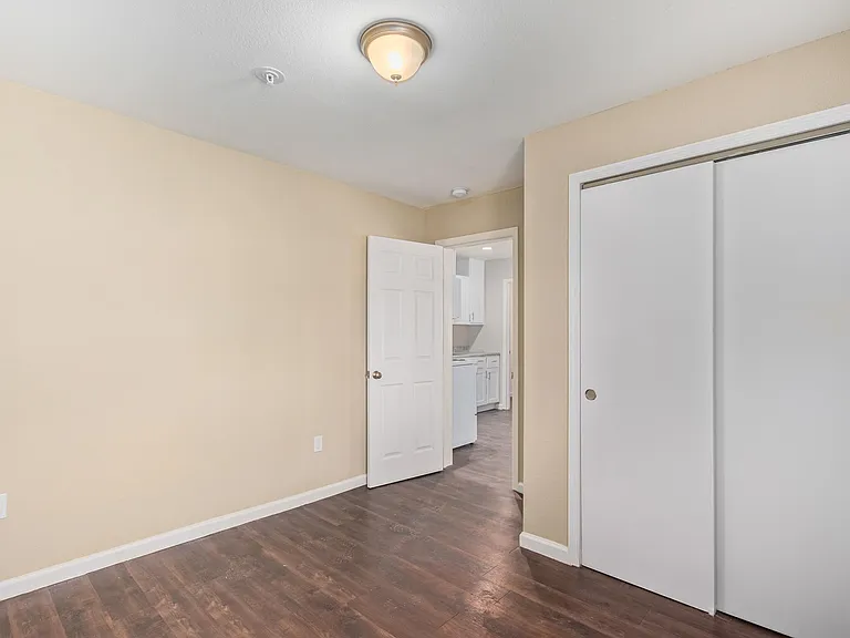 1802 N 26th Pl — Photo 17