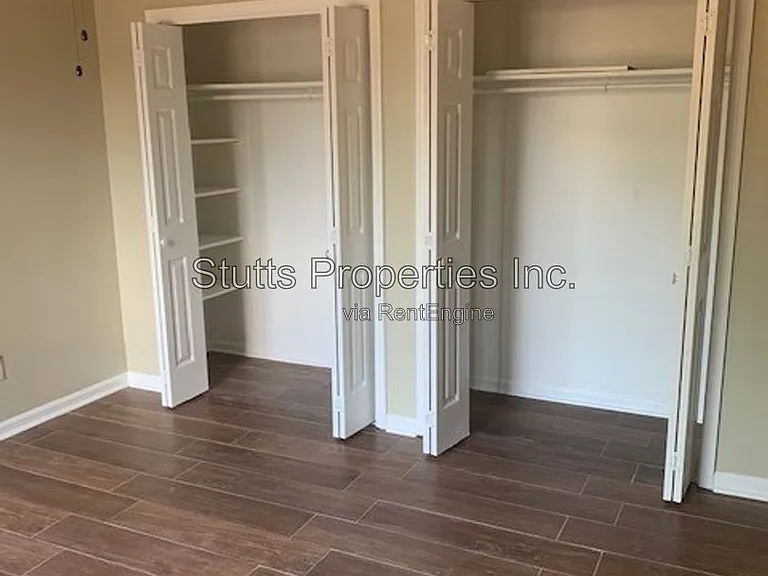 3450 Cloverdale Rd #5 — Photo 4