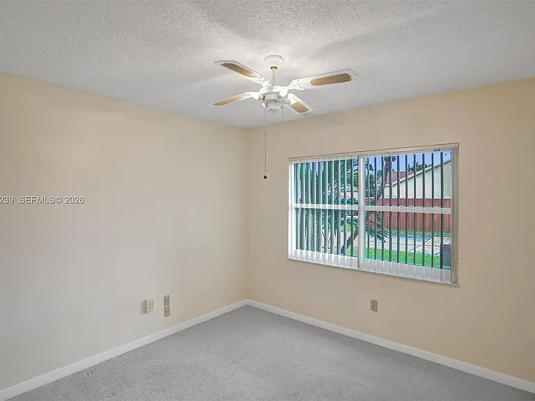 11529 SW 133rd Ter — Photo 21