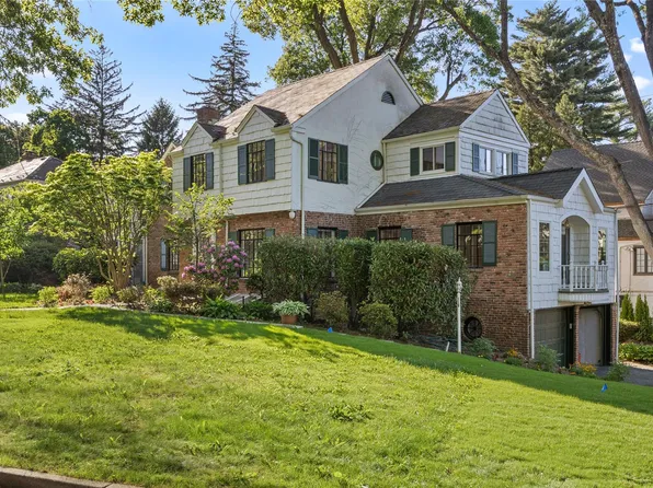 119 Knickerbocker Road, Manhasset, NY 11030