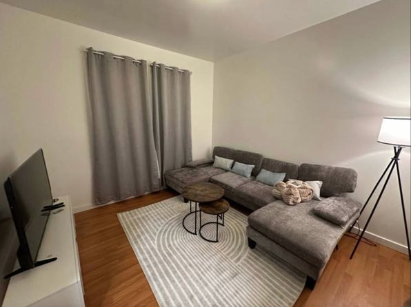 303-307 5th Ave #303