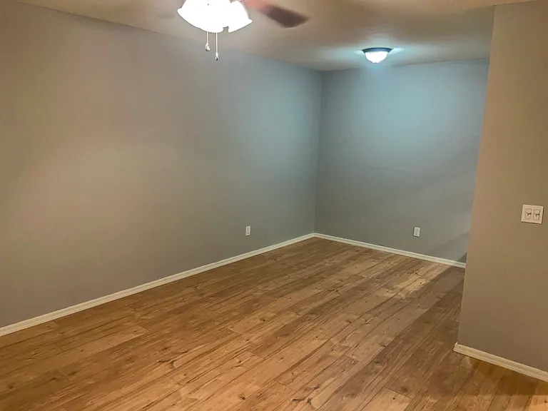 17 E Ruth Ave #121 — Photo 5