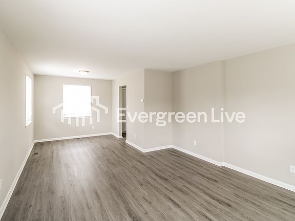 3rd image of 9906 Maidbrook Rd