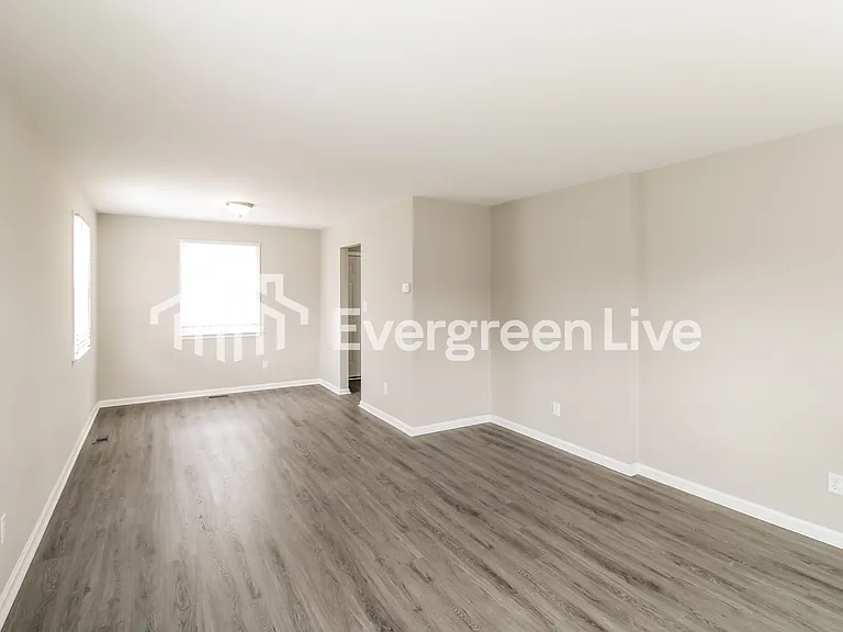 9906 Maidbrook Rd — Photo 3