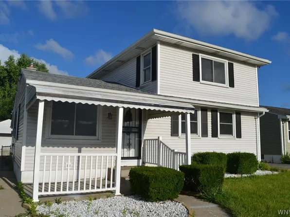 36 Crescent Ct, Cheektowaga, NY 14225