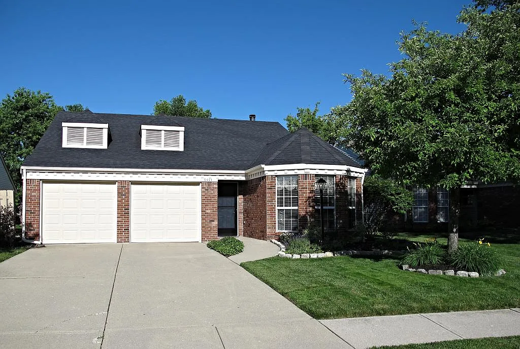 9443 Discovery Dr W photo 1