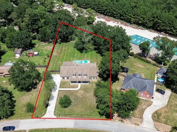 22040 Robins Rd, Hockley, TX 77447