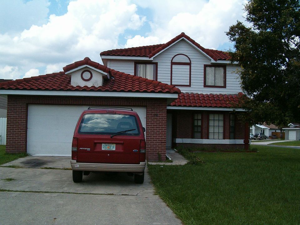 1st image of 100 Wildwood Ct