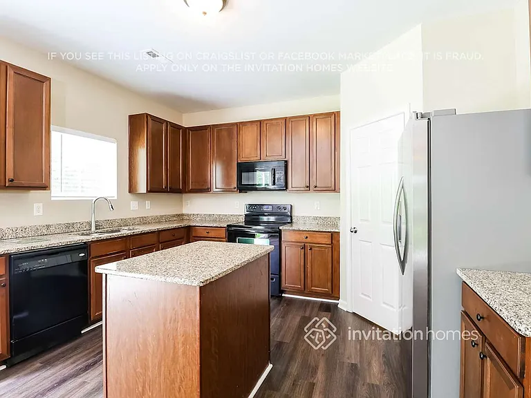 7112 Bear Grass Ln — Photo 10