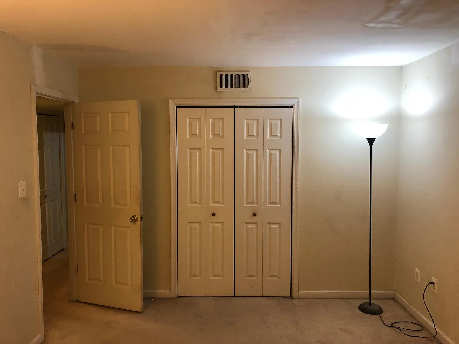 562 Wilson Bridge Dr — Photo 3