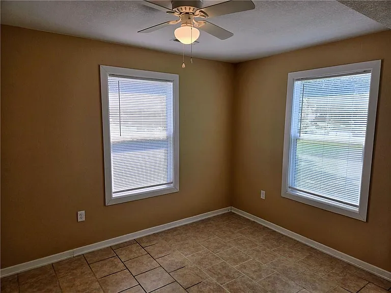 514 N Main St #A — Photo 4