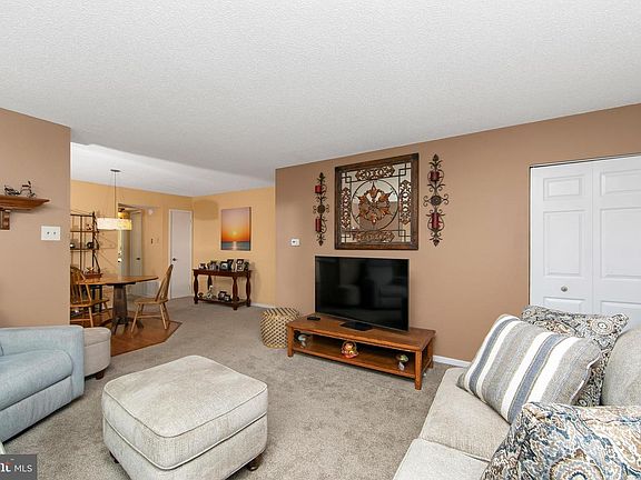 4th image of 206 Winding Way