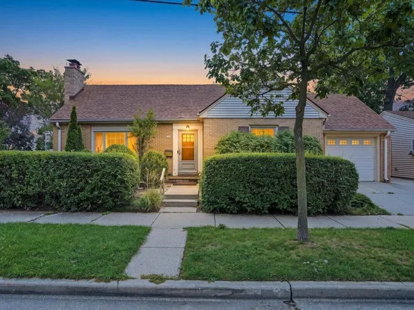 427 E Van Norman AVENUE, Milwaukee, WI 53207