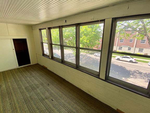 5th image of 1118 State St