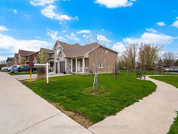 5th image of 169 Berkshire Dr