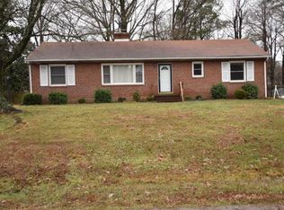 618 Woodhaven Dr, Richmond, VA 23224