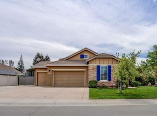 4547 Chinook Dr, Redding, CA 96002