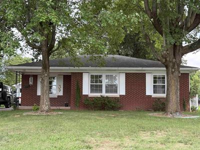 110 E 1st St, Huntingburg, IN, 47542