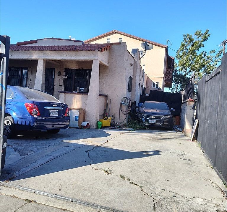 1st image of 515 W 104th St