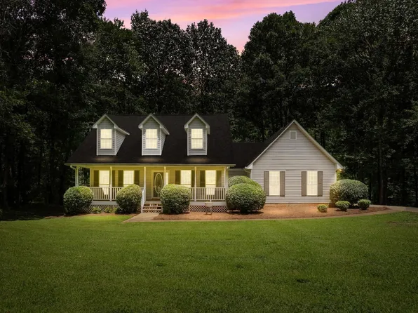 521 Holly Hills Ln, McDonough, GA 30252