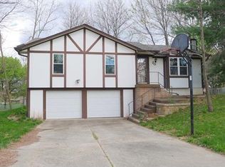 20 NW 107th Ter, Kansas City, MO 64155