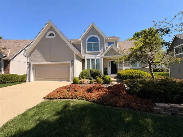 12313 Beverly St, Overland Park, KS 66209