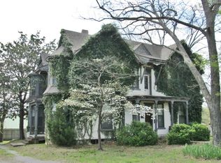 209 W Keetoowah St, Tahlequah, OK 74464