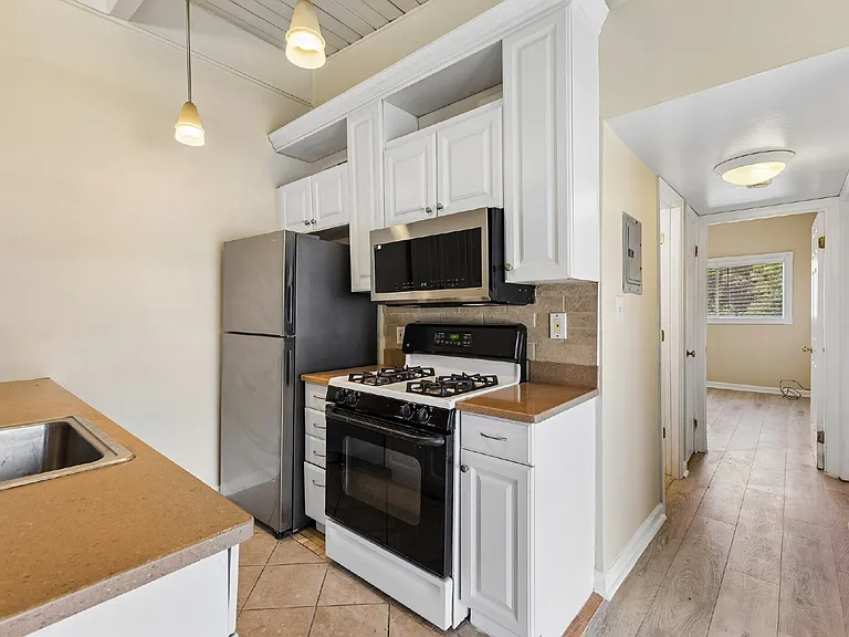 4901 Americana Dr — Photo 6