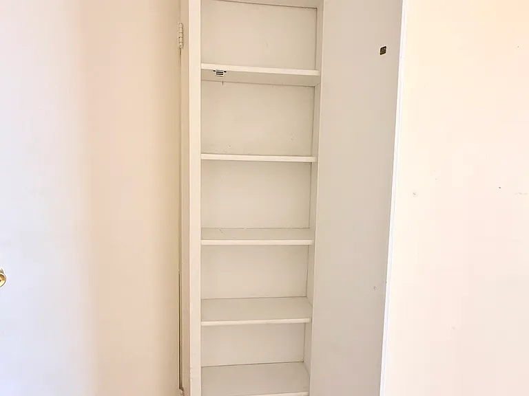 4343 N Clarendon Ave #1211 — Photo 5