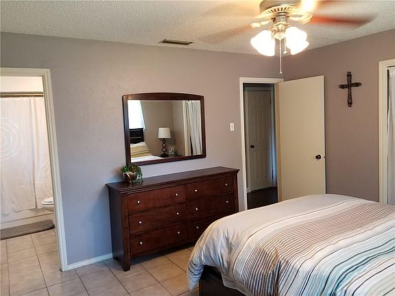 4th image of 2342 Pueblo Dr