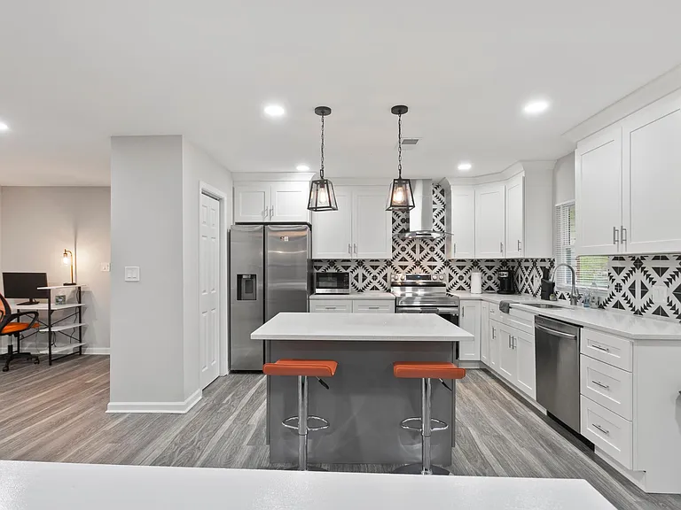 3118 Gay Dr — Photo 12