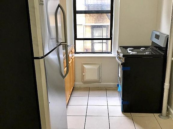 2nd image of 712 W 176th St APT 3H