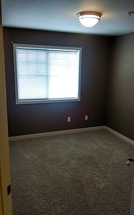 5th image of 13203 97th Ave E Unit 305