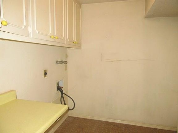 4th image of 10554 Tomwood Ave