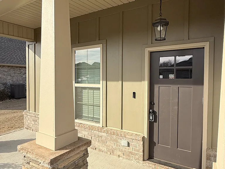 24057 Quints Dr — Photo 2