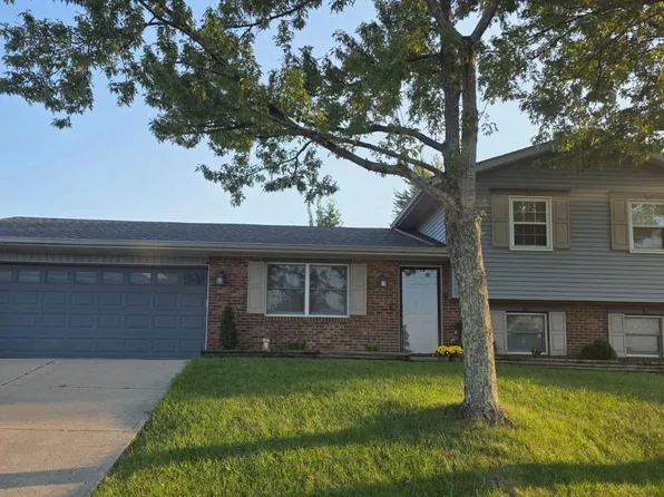 2821 E Turtle Creek Dr, Fairfield, OH 45014