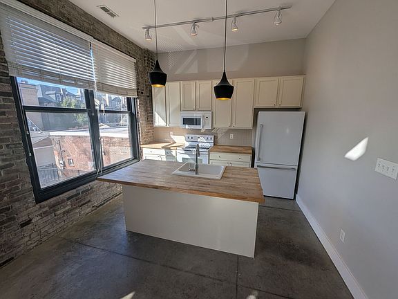 3rd image of 4432 Olive St APT H