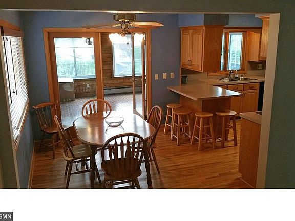 3rd image of 961 Felix St