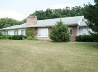 2621 S River Rd, Janesville, WI 53546