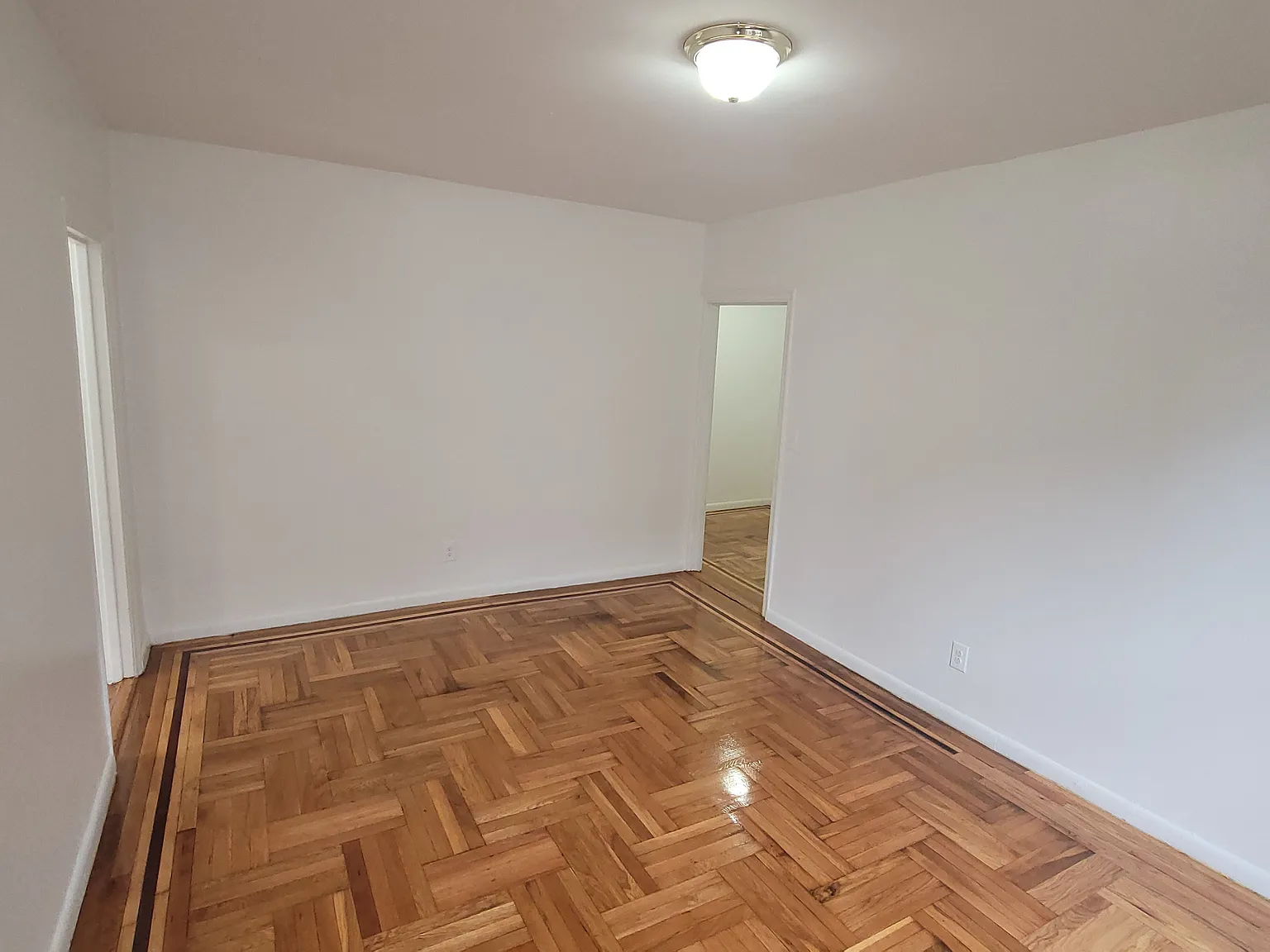 1 bed, 700 sqft, $2,020 — Photo 4