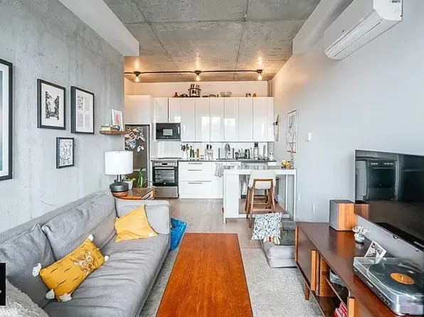 815 Flatbush Avenue image 1 of 22